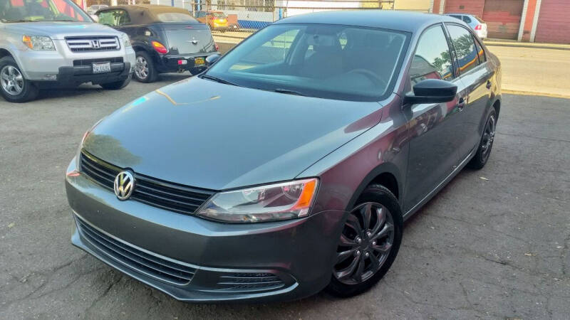 2011 Volkswagen Jetta for sale at Clean Cars Cali in Pasadena CA