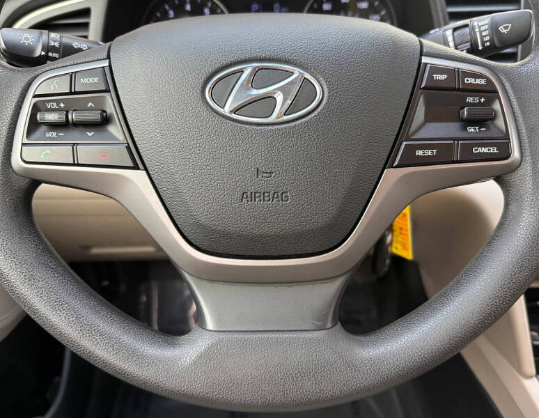 2018 Hyundai Elantra