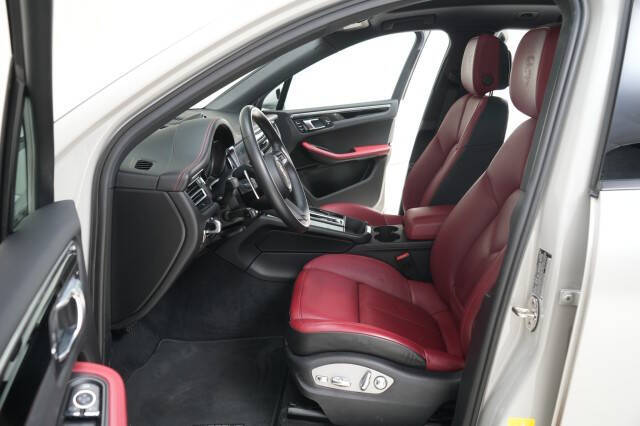 2023 Porsche Macan