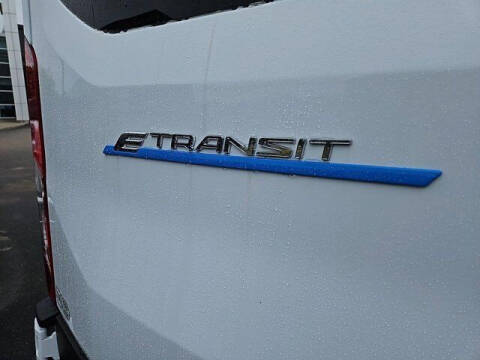 2023 Ford E-Transit 350