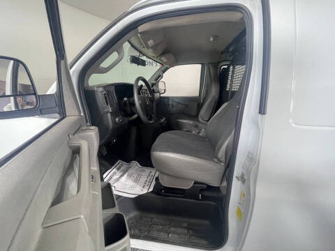 2023 GMC Savana 2500