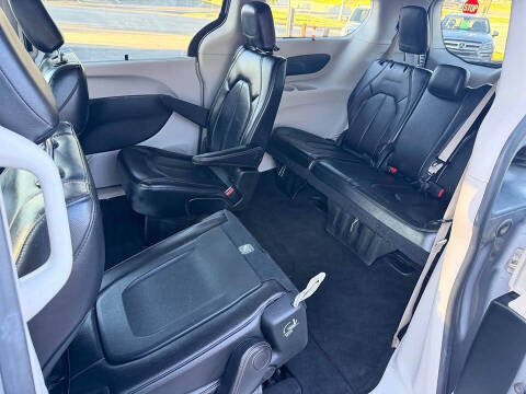 2018 Chrysler Pacifica Touring L