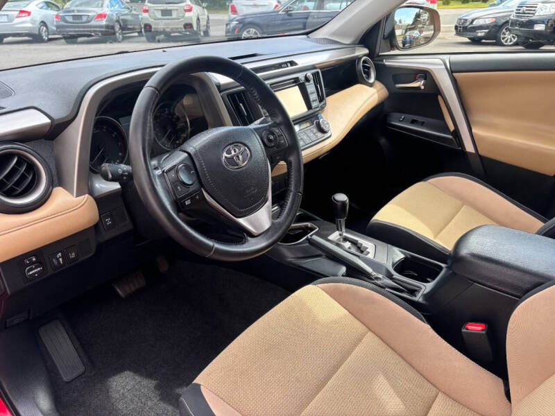 2017 Toyota RAV4 XLE