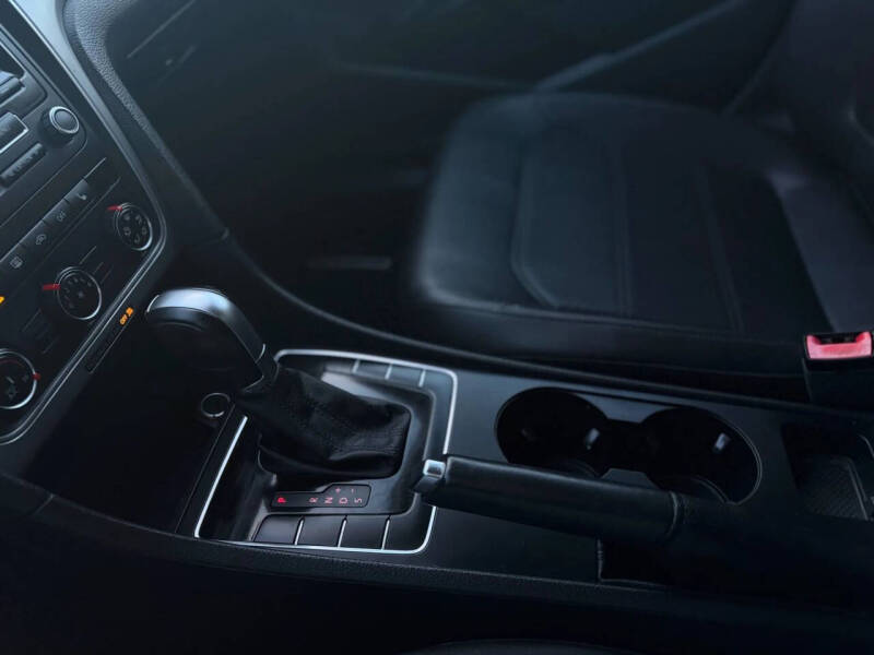 2015 Volkswagen Passat 1.8T Wolfsburg Edition