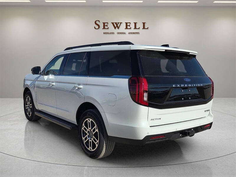 2025 Ford Expedition Active