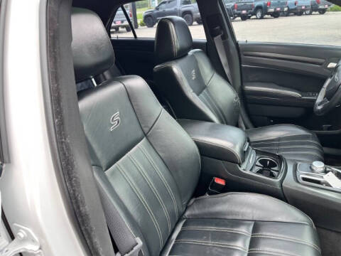 2016 Chrysler 300