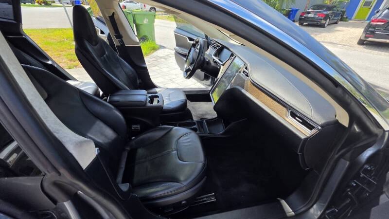 2013 Tesla Model S
