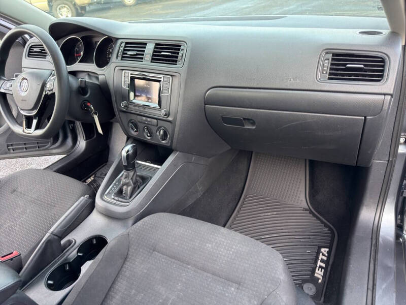 2016 Volkswagen Jetta