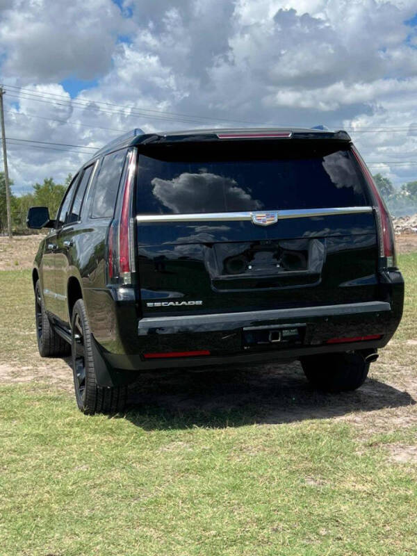 2018 Cadillac Escalade Platinum
