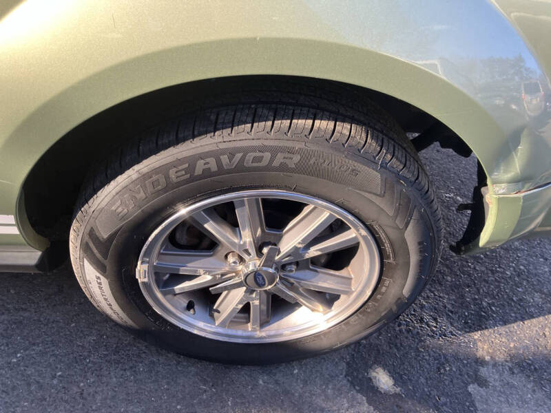 2005 Ford Mustang V6 Premium