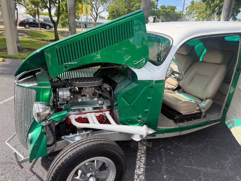1936 Ford Slant back