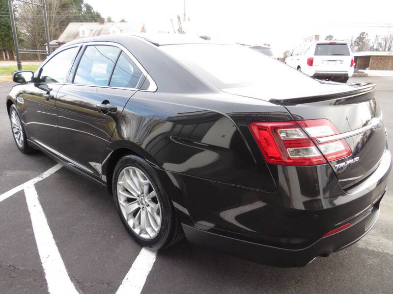 2015 Ford Taurus Limited