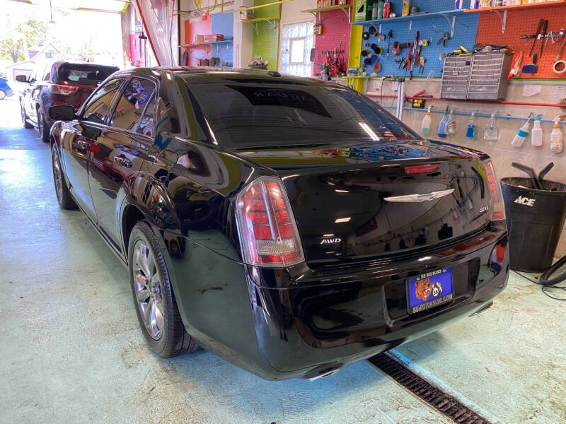 2014 Chrysler 300 S photo 5