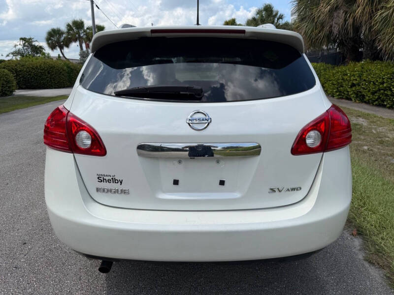 2011 Nissan Rogue SV