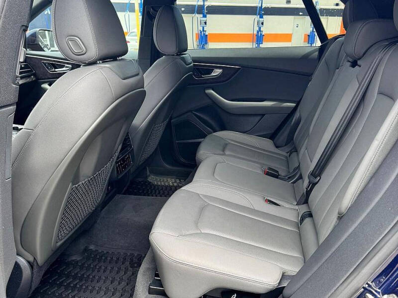 2019 Audi Q8 quattro Premium Plus 55 TFSI