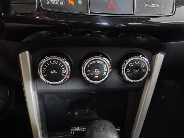 2016 Mitsubishi Lancer ES