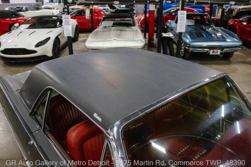1961 Ford Thunderbird