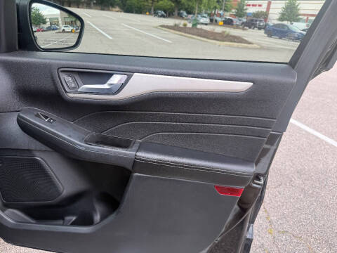 2021 Ford Escape SE