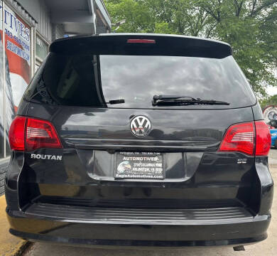 2011 Volkswagen Routan