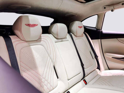 2021 Aston Martin DBX