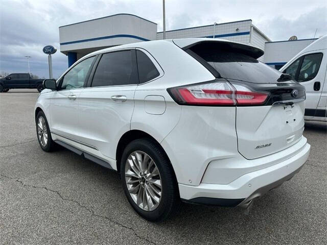 2020 Ford Edge Titanium