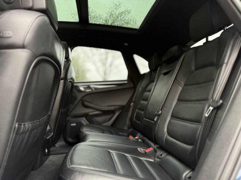 2015 Porsche Macan S