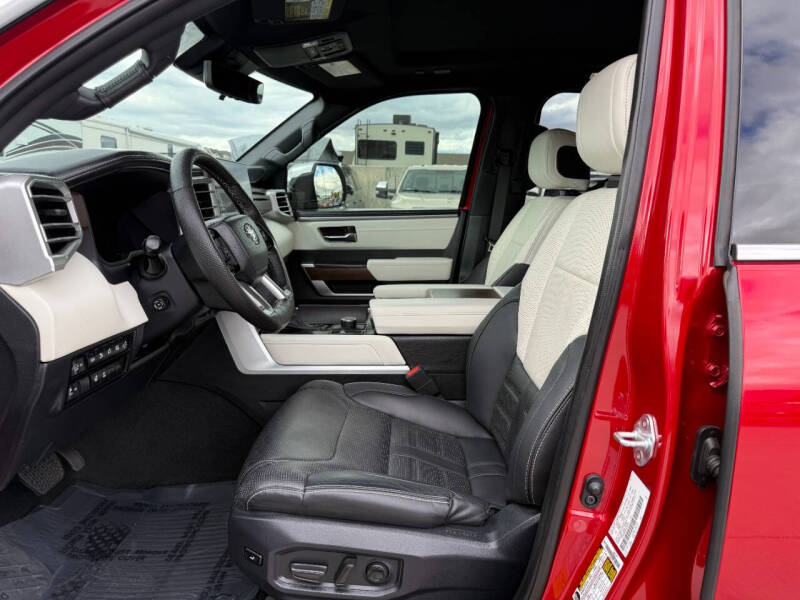 2023 Toyota Sequoia Capstone