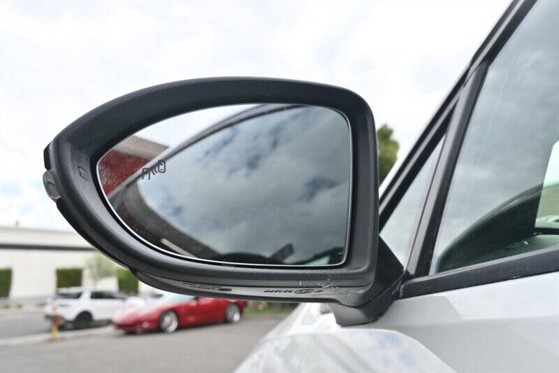 2019 Volkswagen Golf R 4Motion