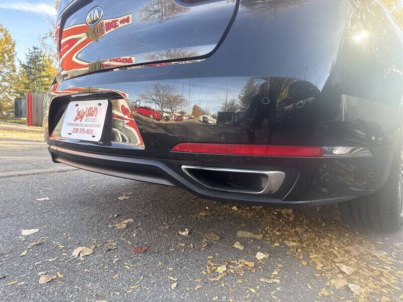 2017 Kia Cadenza Premium