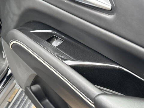 2022 Cadillac Escalade ESV Premium Luxury Platinum