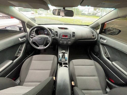 2017 Kia Forte5 LX