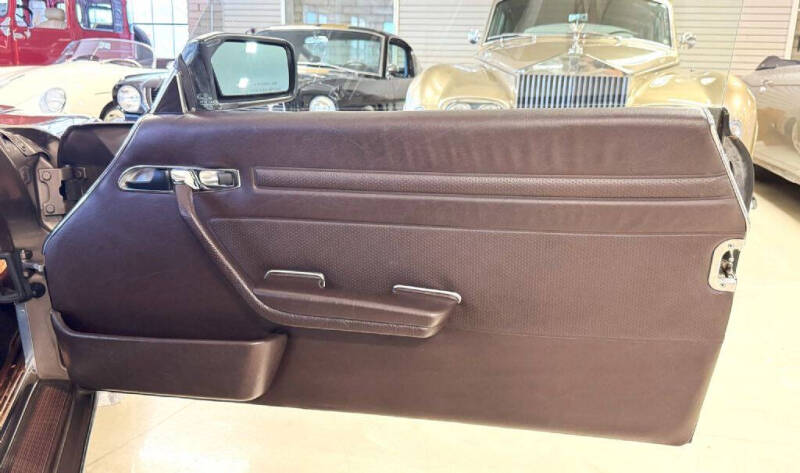 1989 Mercedes-Benz 560-Class 560 SL