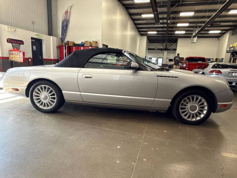 2004 Ford Thunderbird Deluxe