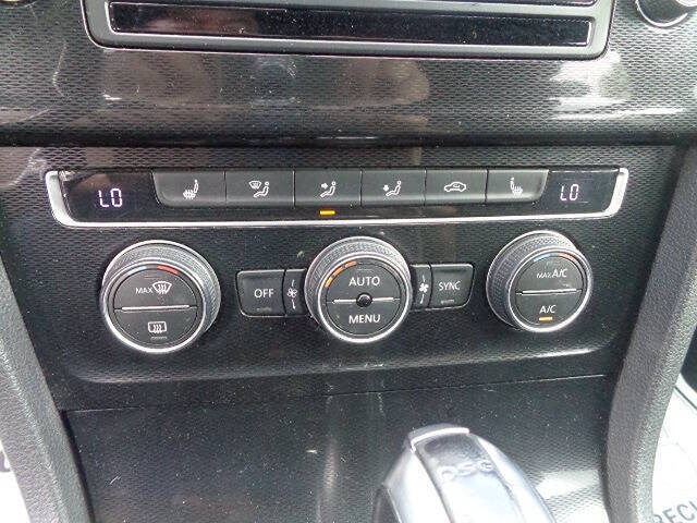 2015 Volkswagen Golf GTI SE