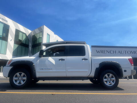 2011 Nissan Titan SV