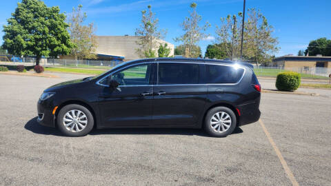 2019 Chrysler Pacifica Touring Plus