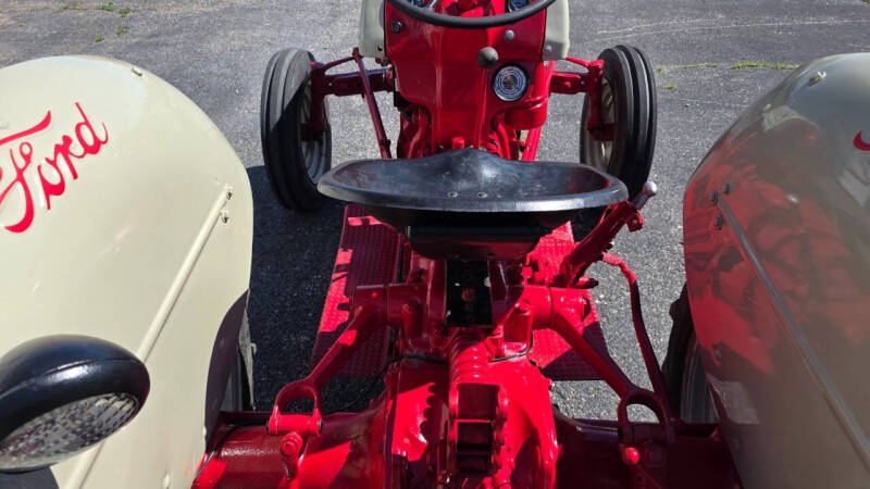 1952 Ford 8N Tractor