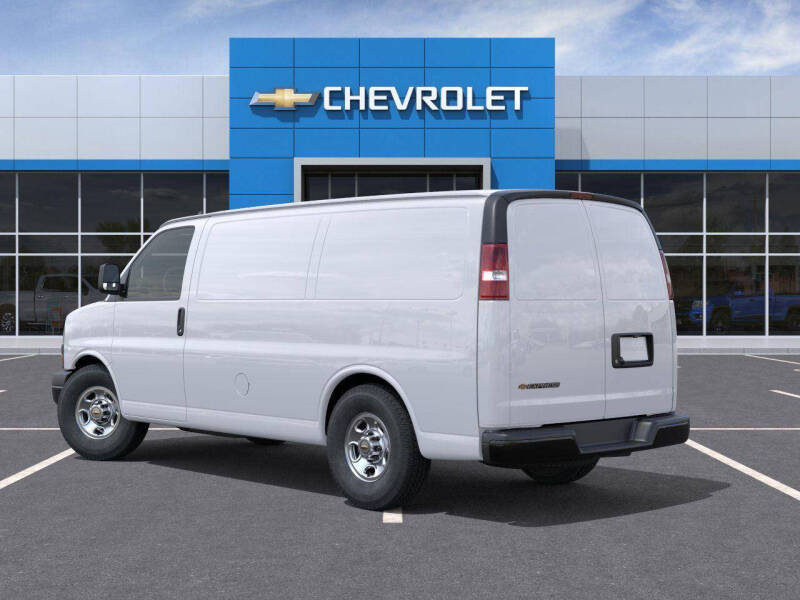 2025 Chevrolet Express 2500