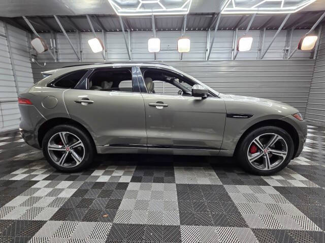 2019 Jaguar F-PACE S