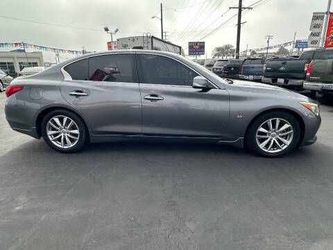 2014 Infiniti Q50 Premium