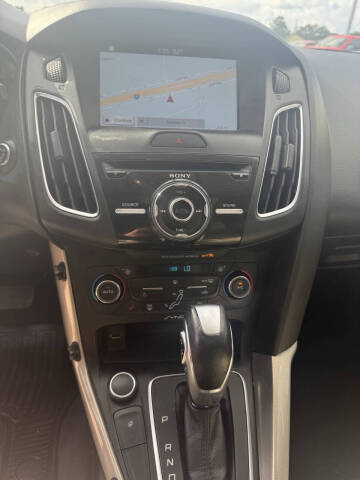 2017 Ford Focus Titanium
