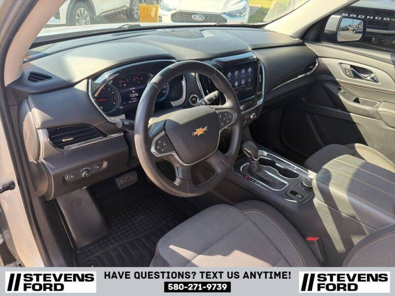 2021 Chevrolet Traverse LT Cloth