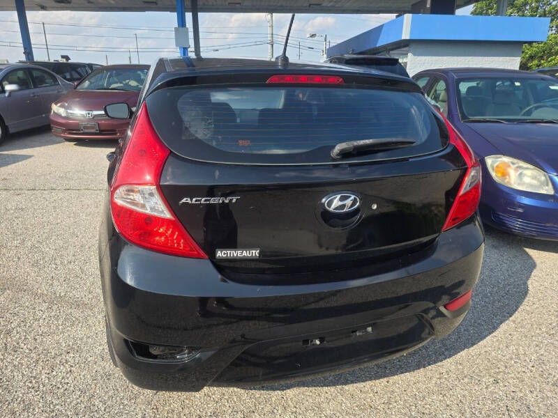 2012 Hyundai Accent GS