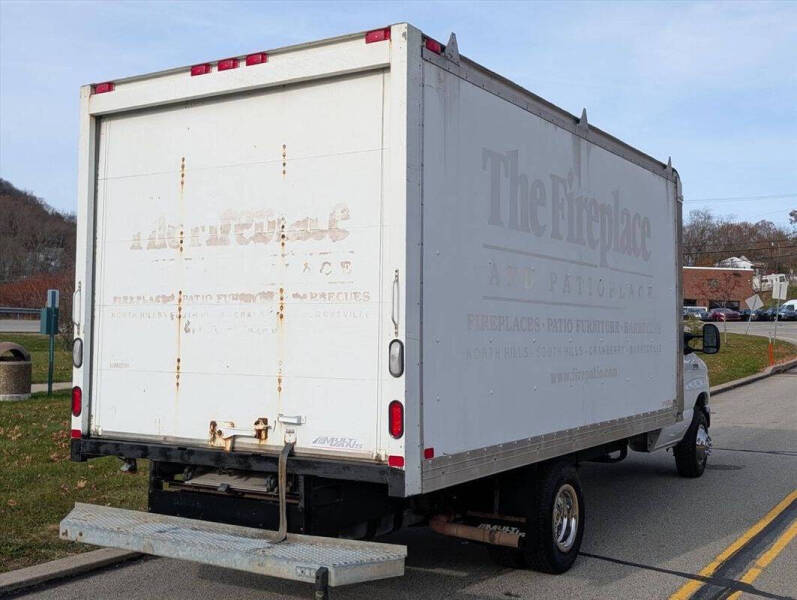 2017 Ford E-Series E-450 SD