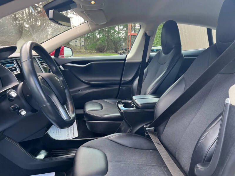 2015 Tesla Model S