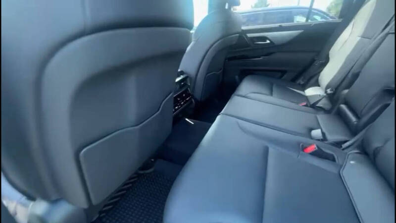 2025 Lexus LX 600 F SPORT Handling