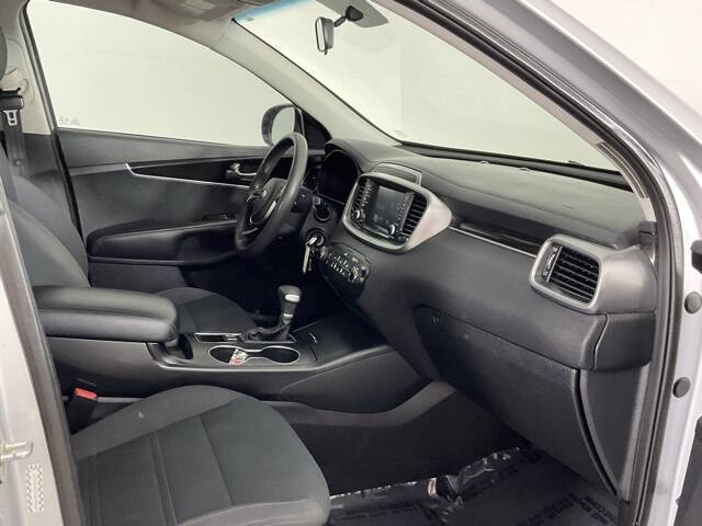 2020 Kia Sorento LX V6