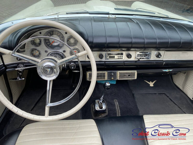 1957 Ford Thunderbird