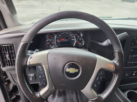 2017 Chevrolet Express 2500