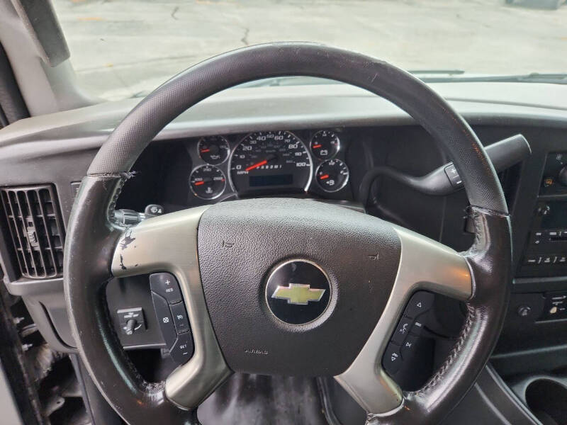 2017 Chevrolet Express 2500